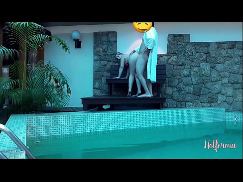 ❤️ O xefe invita a criada á piscina, pero non puido resistirse a un quente ️  Sexo a nós gl.yh9n.top ☑